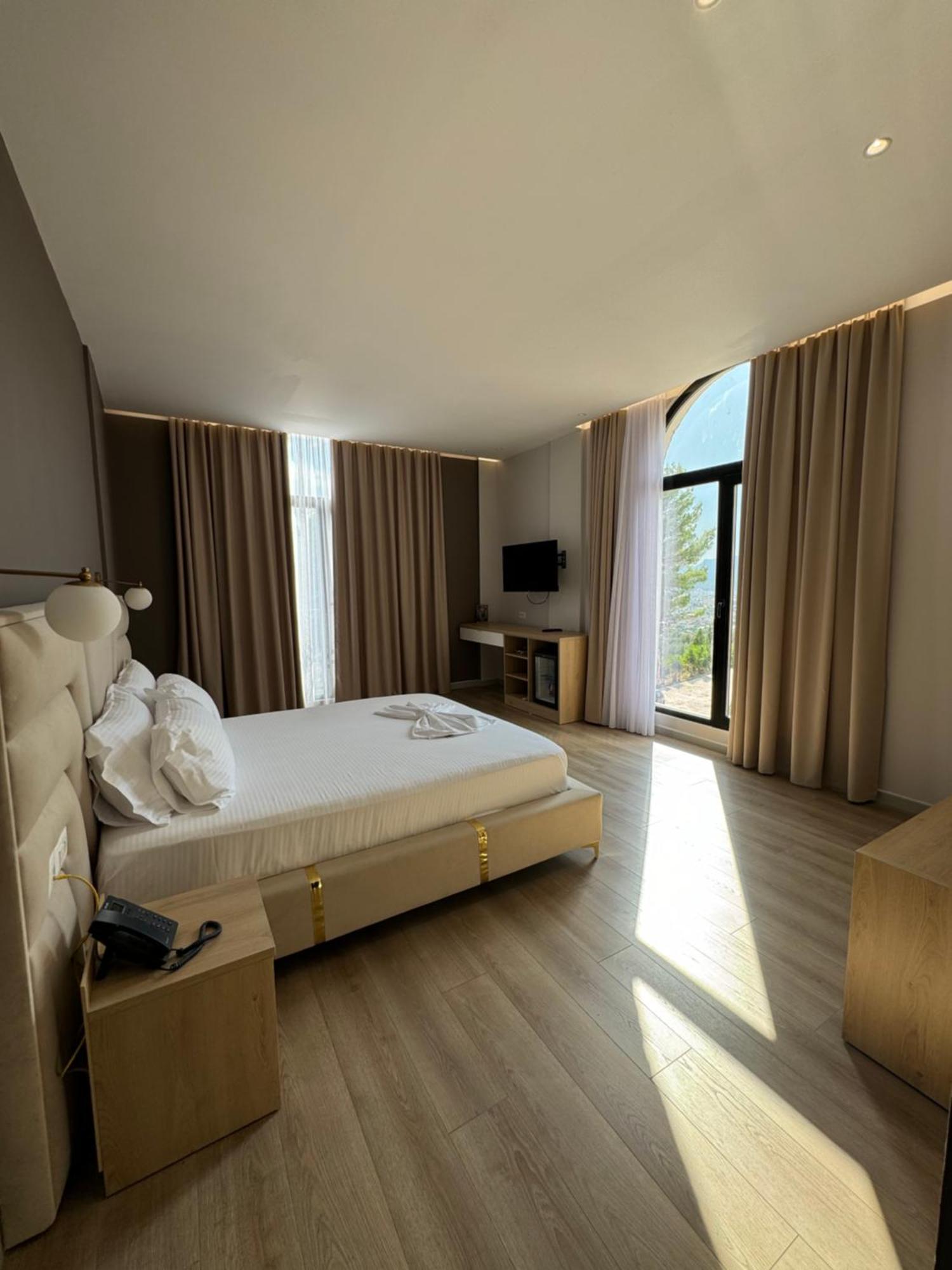 Hotel Panorama & Spa Елбасан Екстериор снимка