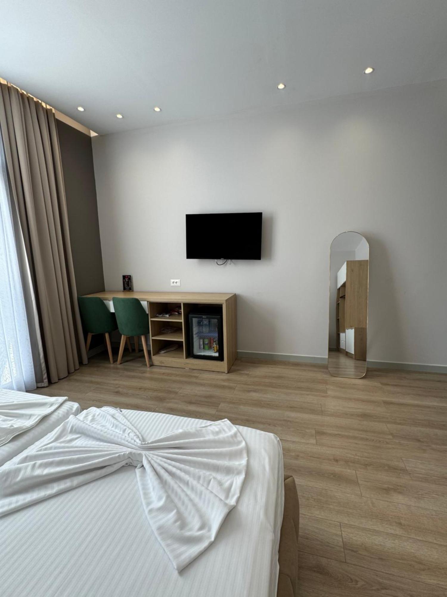 Hotel Panorama & Spa Елбасан Екстериор снимка
