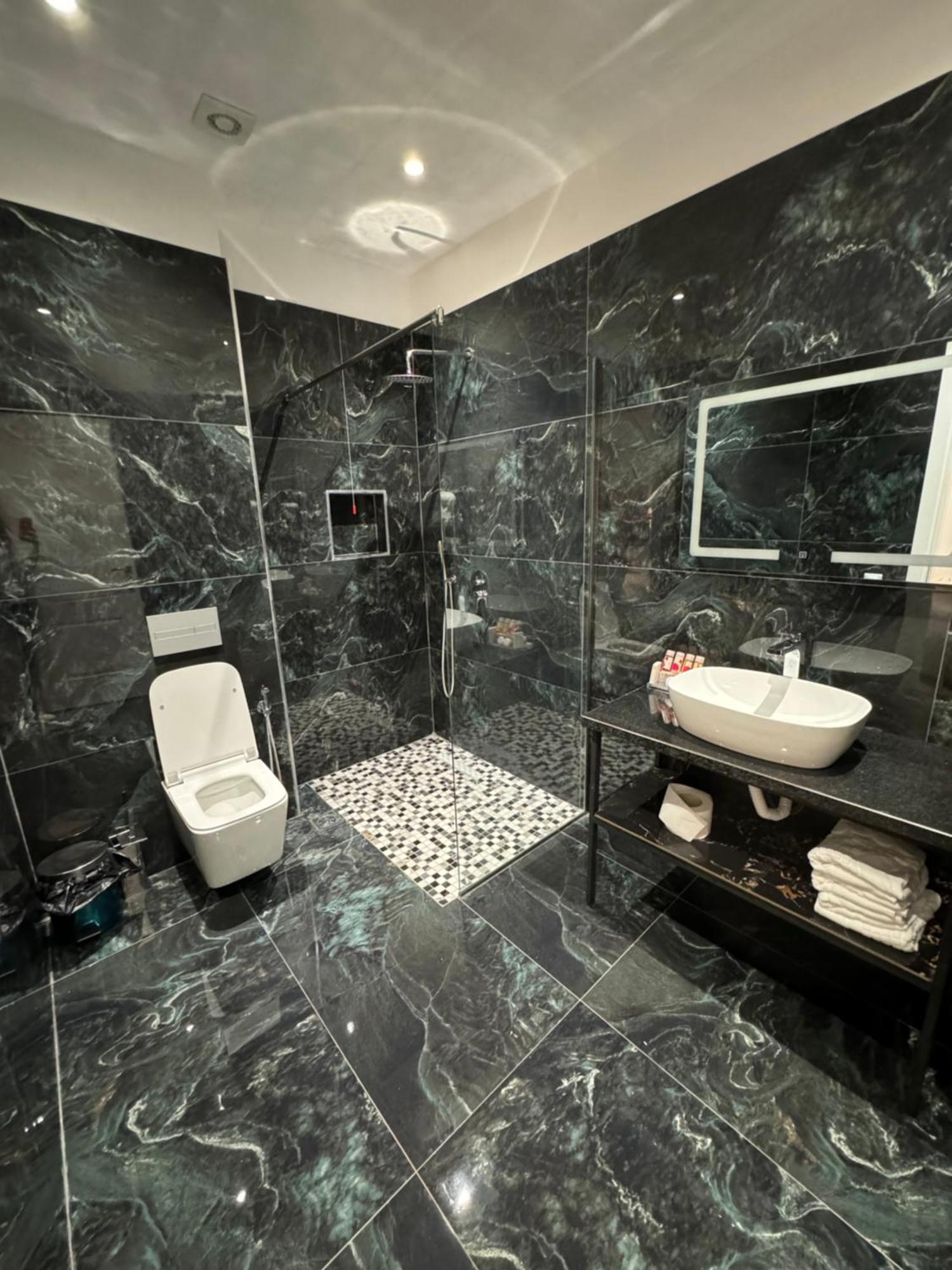 Hotel Panorama & Spa Елбасан Екстериор снимка